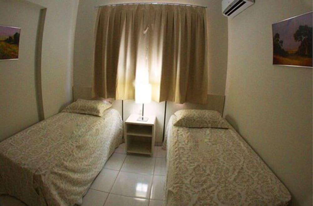 Golden Dolphin Aparthotel Caldas Novas