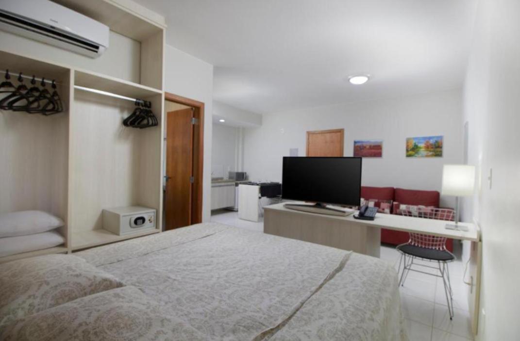 Aparthotel Golden Dolphin